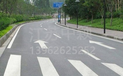 蘇州道路劃線基礎(chǔ)施工是怎么操作的呢？