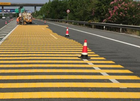 蘇州道路劃線廠家解讀振蕩標線與道路標線的區(qū)別在哪？